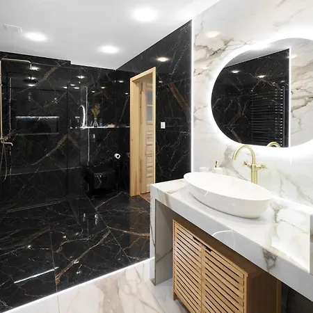 Widokowy Z Balia Jacuzzi I Sauna Na Wylacznosc - Sikorowka - Dobre Miejsce