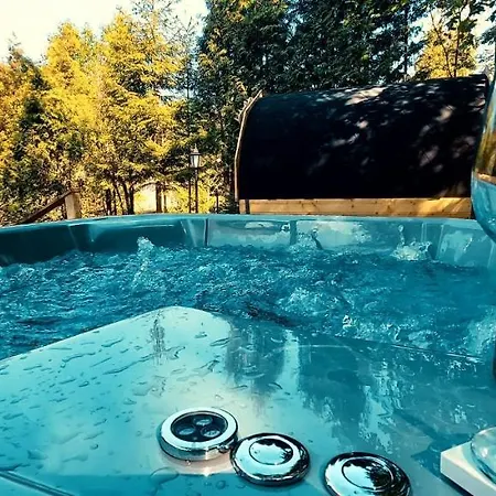 Apartment Widokowy Z Balia Jacuzzi I Sauna Na Wylacznosc - Sikorowka - Dobre Miejsce