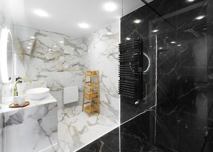 Widokowy Z Balia Jacuzzi I Sauna Na Wylacznosc - Sikorowka - Dobre Miejsce